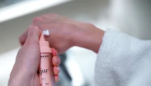 Bariera hydrolipidowa jest fundamentem zdrowej skóry. Łatwo ją naruszyć