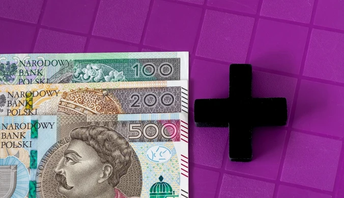 Urzędnicy przyznali 800 plus na jedno dziecko, popełniając błąd w interpretacji przepisów o aktywności zawodowej