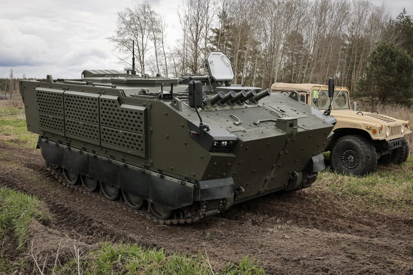 Ukraina testuje własny transporter Skif. Koniec zależności od importu? Ukraina testuje własny transporter Skif