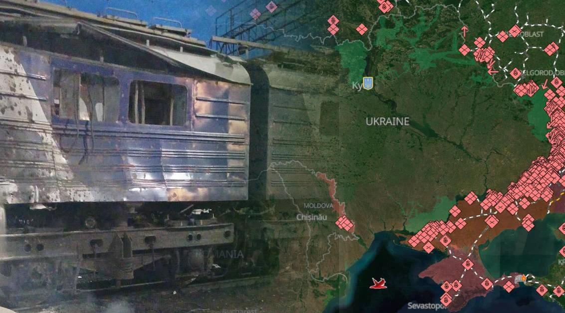 Rosyjskie drony uderzyły w pociąg w Zaporożu i w port w Odessie (zdj. ilustracyjne) Mapa frontu w Ukrainie zestawiona z ilustracyjnym zdjęciem pociągu