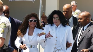 Zaskakująca nieobecność siostry Króla Popu w filmie. "Grzecznie odmówiła"