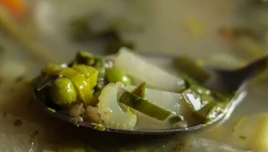 Zupa jarzynowa na wywarze - w wersji jak dawniej