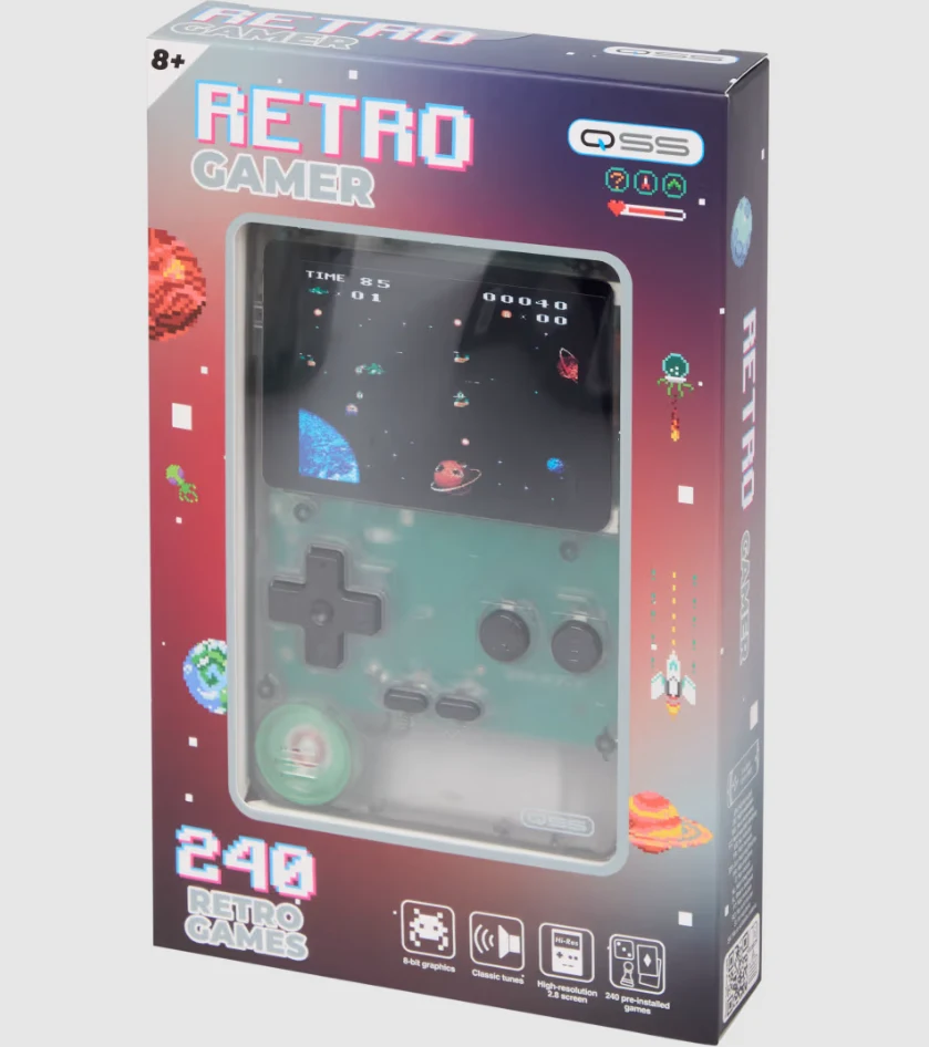 konsola do gier retro w przezroczystej, zielonej obudowie zapakowana w kolorowe pudełko z grafiką kosmiczną, napisem „RETRO GAMER” i informacją o 240 grach w zestawie