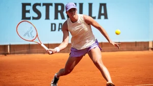 Tenis: O której Iga Świątek gra z Darią Snigur? Madrid Open [TRANSMISJA]