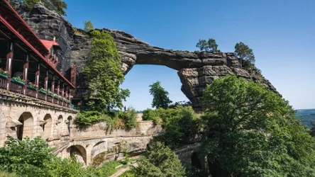 Kraina jak z bajki położona niedaleko polskiej granicy. Świetny pomysł na majówkowy wypad. 
