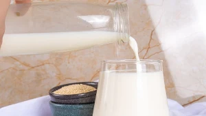 Codziennie pij go rano przed śniadaniem. Podkręci metabolizm i wzmocni stawy