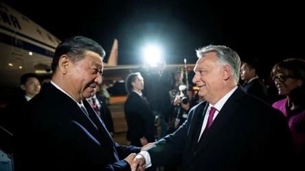Chiński przywódca Chin Xi Jinping i premier Węgier Viktor Orban w maju 2024 r.