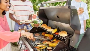 Lidl obniża cenę o 500 zł tuż przed majówką. Ten grill może zniknąć w jeden dzień