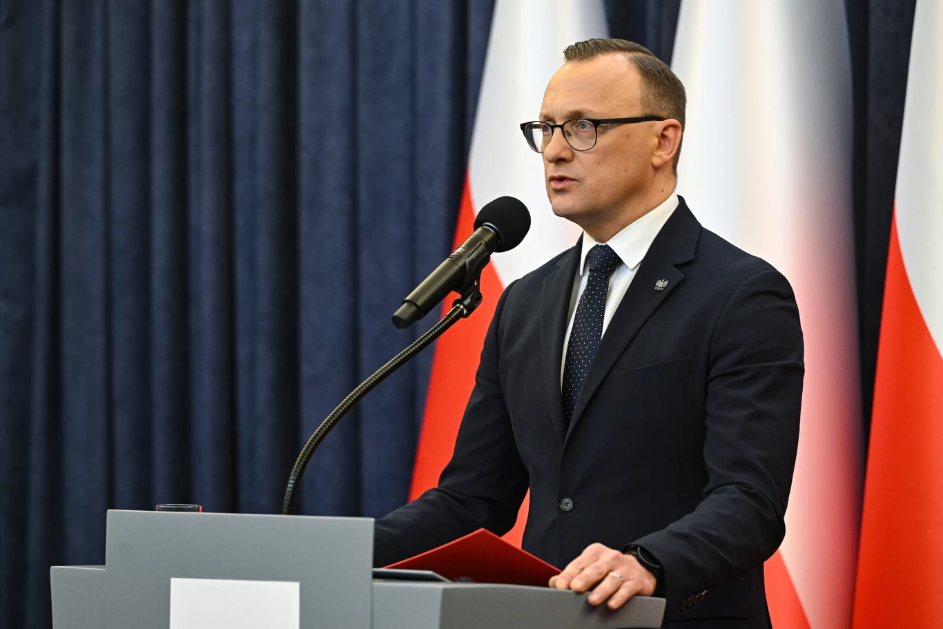 Rzecznik prezydenta skomentował działania prokuratury ws. zaprzysiężenia sędziów TK Rzecznik prezydenta Karola Nawrockiego Rafał Leśkiewicz