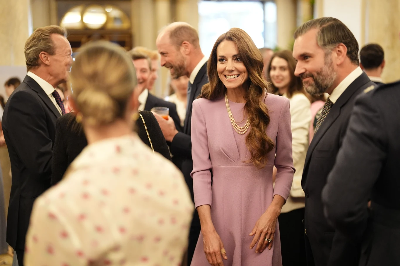 Księżna Kate zaskoczyła szczerym wyznaniem Księżna Walii o kulisach królewskich przyjęć i własnych słabościach. Zaskoczyła słowami