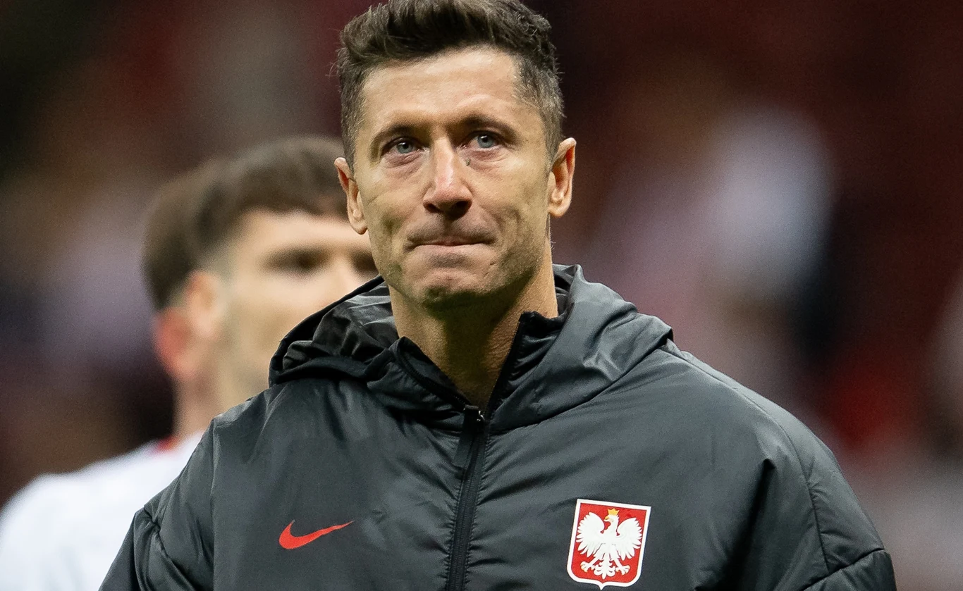 Robert Lewandowski article cover