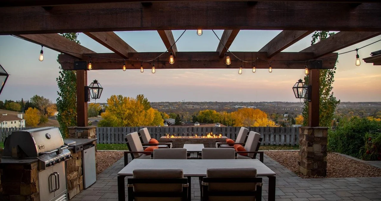 Pierwsza majówka we własnym domu — co musisz mieć z Leroy Merlin