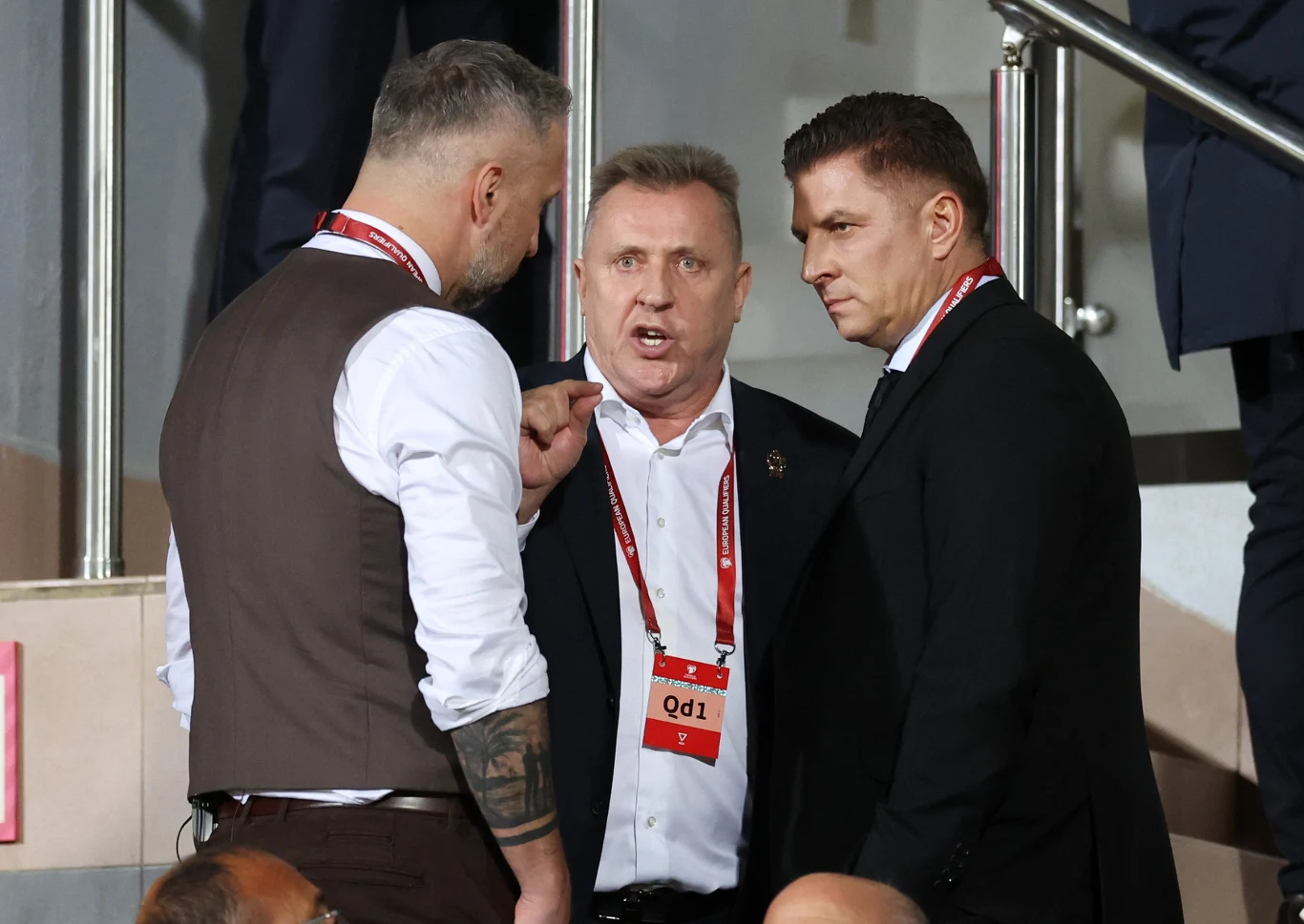 Od lewej: Jakub Wawrzyniak, Cezary Kulesza i Mateusz Borek Piłka nożna: Mateusz Borek ujawnił, że Polacy zagrają z Kosowem