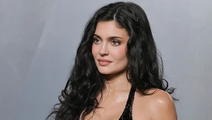 Kylie Jenner w kostiumie z ogromnymi wycięciami. Eksperci komentują