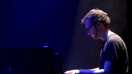 Chris Illingworth (GoGo Penguin) w akcji