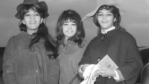 The Ronettes (od lewej: Veronica Bennet, Estelle Bennet, Nedra Talley)