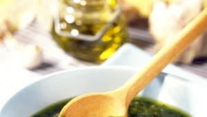 Z 79 rodzajów sosu pesto różnych firm, dostępnych w supermarketach we Włoszech, żaden nie uzyskał wysokiej oceny