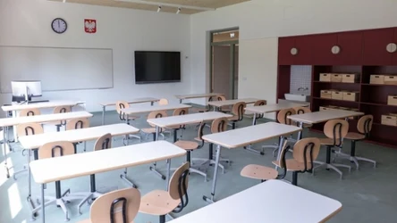 Jesienią 2026 MEN rozpoczyna pilotaż darmowego e-dziennika