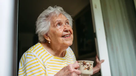 Dobra alternatywa dla mleka roślinnego. Seniorzy powinni pić regularnie. 