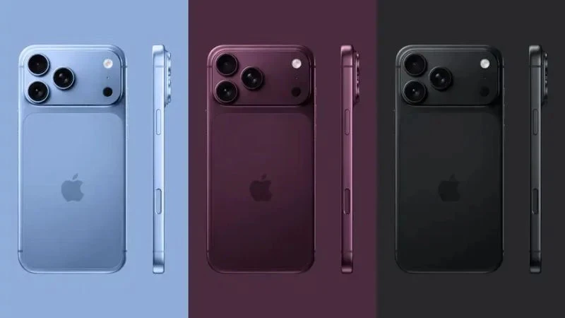 Trzy smartfony Apple w różnych kolorach: niebieskim, fioletowym i czarnym, ustawione przodem i bokiem, podkreślone minimalistycznym tłem w odpowiadających barwach.