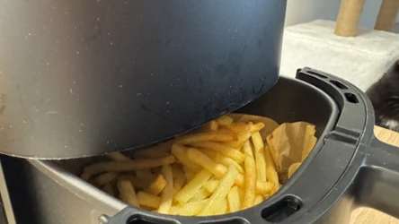 Używam frytkownicy od roku i dopiero teraz to widzę. Tego nikt mi nie powiedział przy zakupie