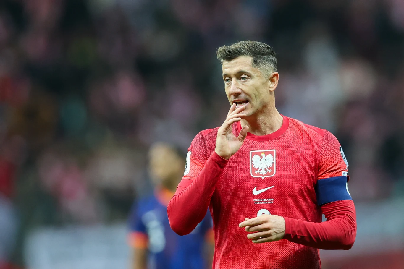 Robert Lewandowski nie podjął jeszcze decyzji dotyczącej gry w reprezentacji Polski Robert Lewandowski nie podjął jeszcze decyzji dotyczącej gry w reprezentacji Polski