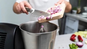 Często gotujesz? Lidl wrzucił urządzenie, które zastępuje cały sprzęt kuchenny i kosztuje 900 zł mniej