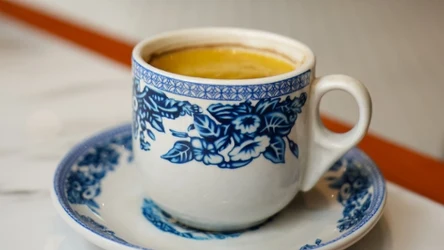 Yuenyeung to kawa z Hongkongu, która ma silne działanie pobudzające