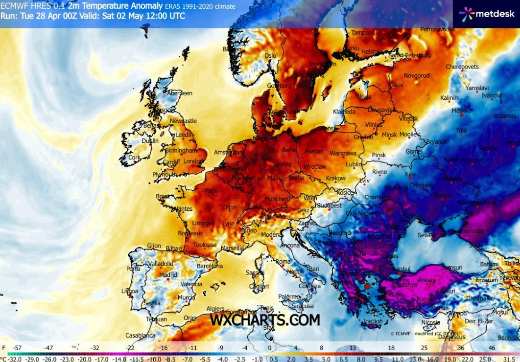 mapa Europy z kolorystycznym oznaczeniem anomalii temperatury, gdzie zachodnia i centralna część kontynentu wyróżnia się intensywnymi odcieniami czerwieni i pomarańczu, wskazującymi na znaczne ocieplenie, natomiast wschodnia część pokryta jest odcienia...
