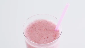 Mieszam kefir i wiosenne warzywo. Łatwiej gubię zbędne kilogramy 