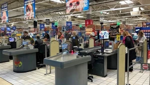 Majówka 2026. Kiedy sklepy są czynne, a kiedy nie zrobisz zakupów?