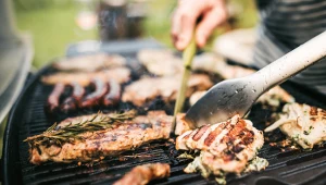 Ostatni moment na grill przed majówką. Wszyscy kupują elektryczne - ale czy to najlepszy wybór?