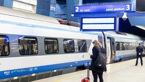 PKP Intercity wzmacnia połączenia na majówkę. Ponad 530 połączeń dziennie