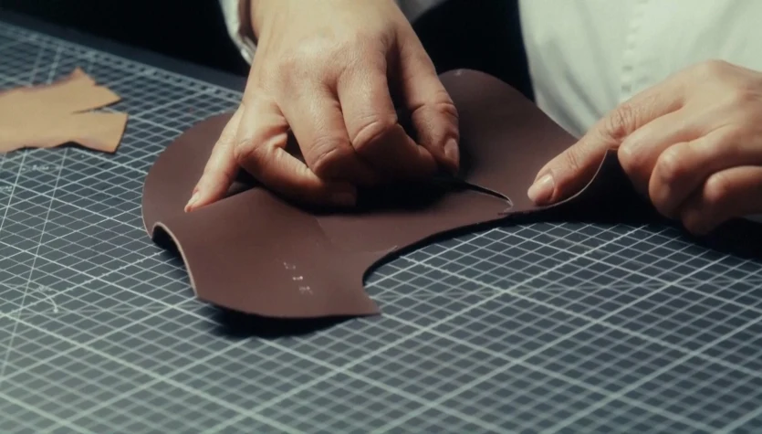 Tkaniny ze skórek pomarańczy oraz nylon z oleju rycynowego. Domy mody szukają nowych możliwości