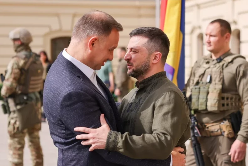 Były prezydent RP Andrzej Duda i prezydent Ukrainy Wołodymyr Zełenski article cover