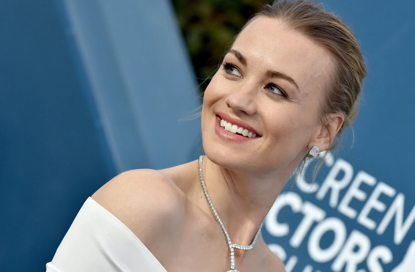 Yvonne Strahovski Yvonne Strahovski