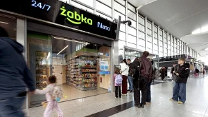 Żabka Nano została otwarta na lotnisku we Wrocławiu