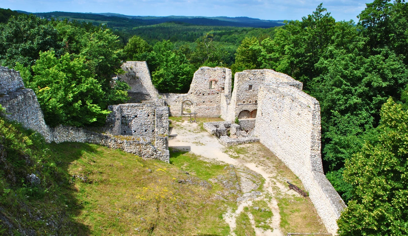 Jaka jest legenda o zamku w Smoleniu?