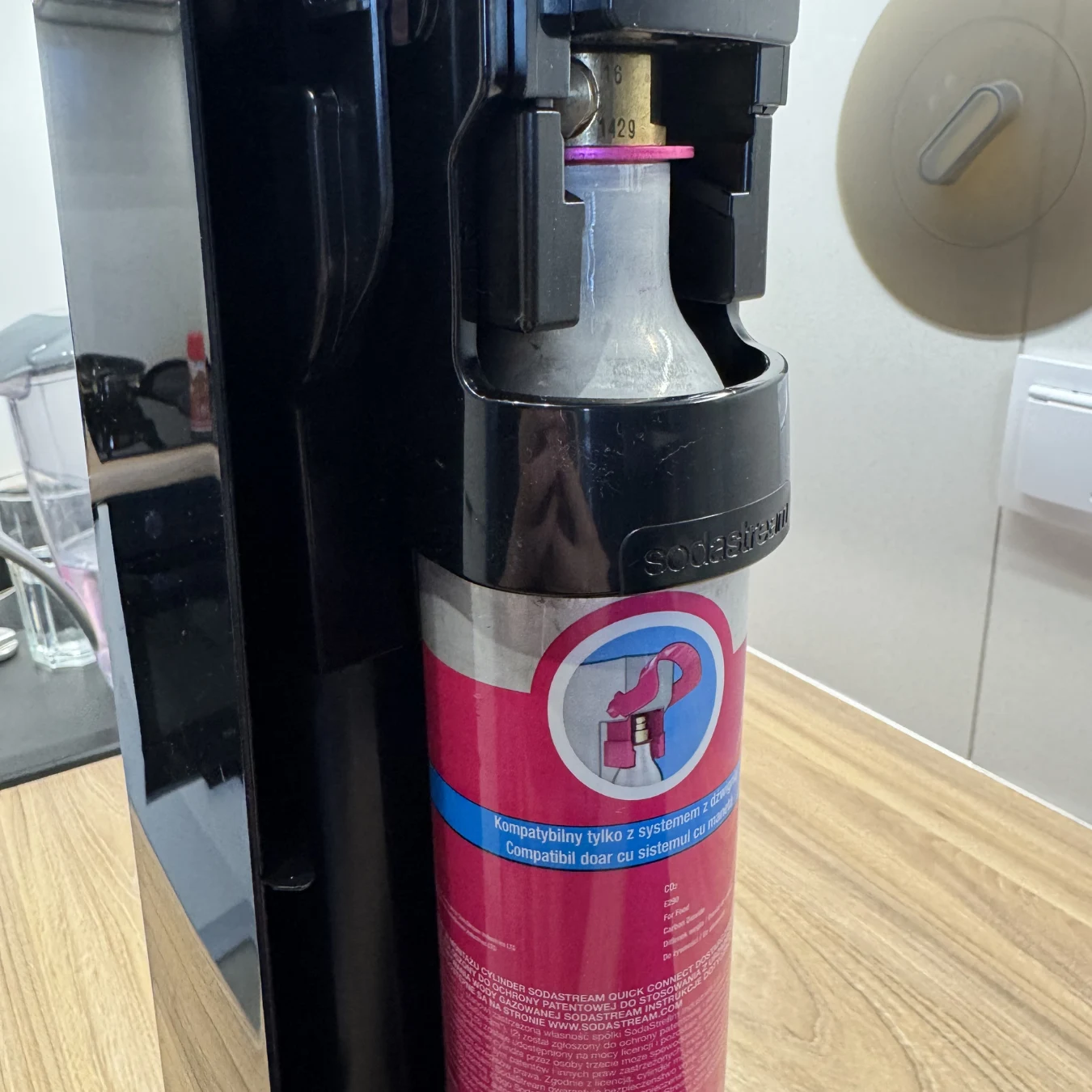 Wymiana cylindra w SodaStream Wymiana cylindra w SodaStream