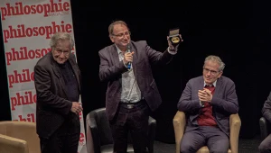 Florent Montaclair prezentujący Złoty Medal Filologii w 2016 roku