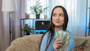 Portfel w końcu odetchnie. Te znaki zodiaku mogą w maju sporo zyskać