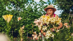 Znaki zodiaku, które mają rękę do roślin. Zamieniają ogród w kwitnącą oazę 