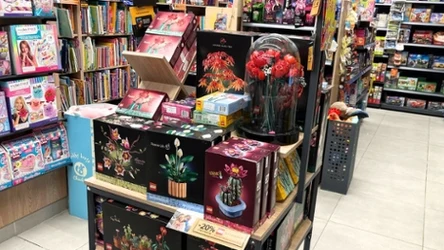 LEGO kwiaty na Dzień Mamy. Gdzie kupić najpiękniejsze bukiety i zestawy taniej?