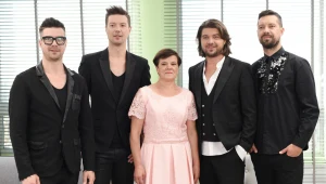 Bracia Tomasz, Maciej, Mateusz i Marek Szczepanik (Pectus) z mamą Bogumiłą