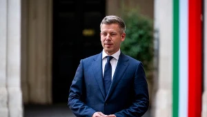 Zmiany na Węgrzech wchodzą w życie. Peter Magyar prezentuje rząd