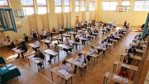 Rozpoczęła się matura 2026 z matematyki na poziomie roszerzonym