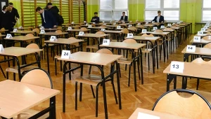 Egzamin ósmoklasisty 2026 wystartował. Na początek język polski