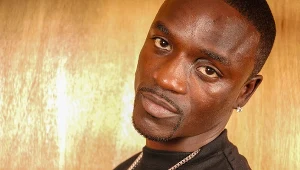 Akon to wielka gwiazda lat 2000.
