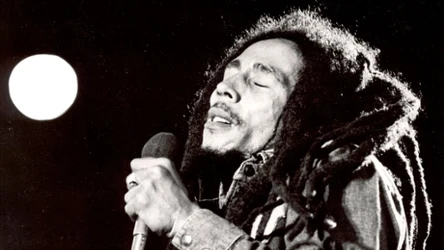 Bob Marley podczas jednego z ostatnich swoich koncertów - Le Bourget (Francja), 3 lipca 1980 r.