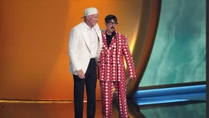 Chad Smith i Anthony Kiedis (Red Hot Chili Peppers) podczas gali Grammy 2025